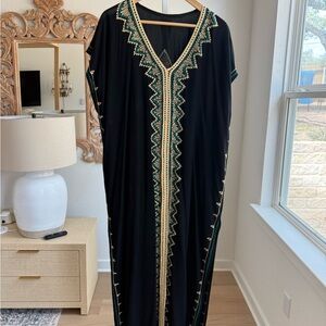 Elegant Black and Gold Embroidered Kaftan